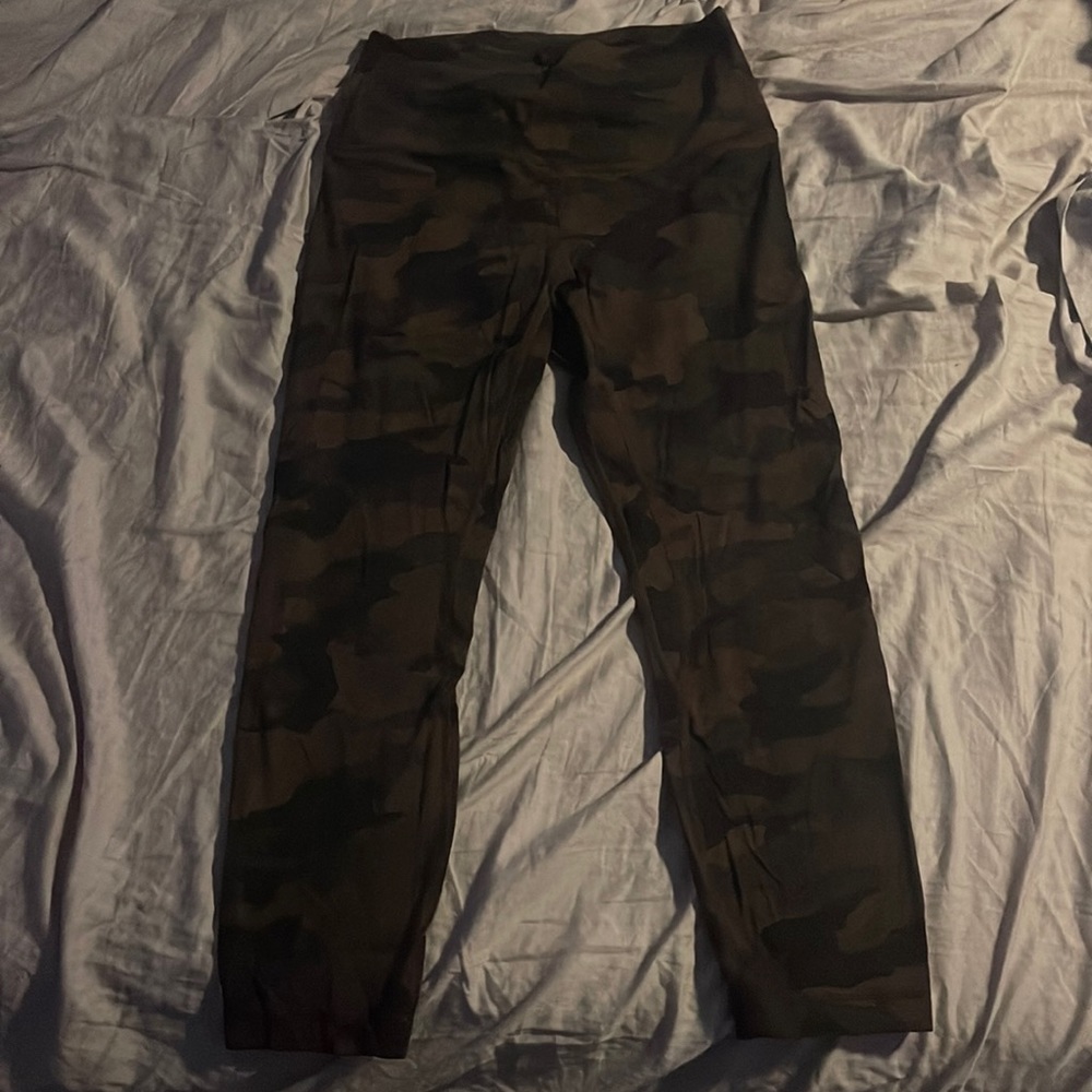 Lululemon high waisted align Capri leggings 23” for sale (brown camo colored)